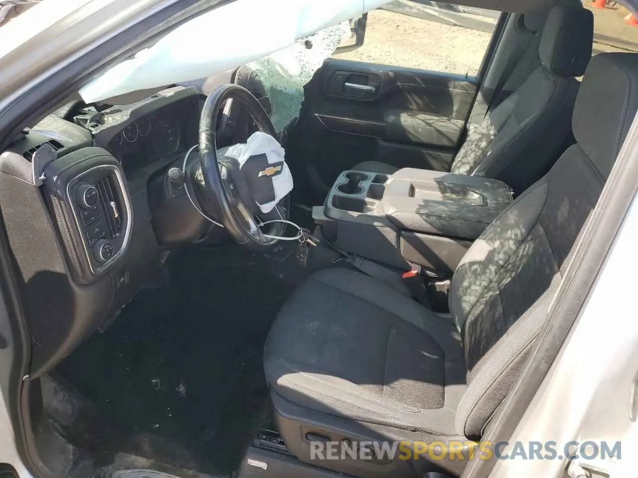 7 Фотография поврежденного автомобиля 1GC1YNE77LF314276 CHEVROLET ALL Models 2020
