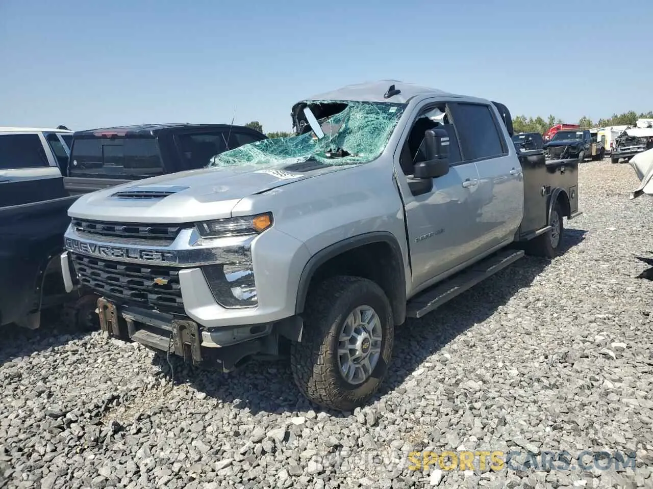 1 Фотография поврежденного автомобиля 1GC1YNE78LF256341 CHEVROLET ALL Models 2020
