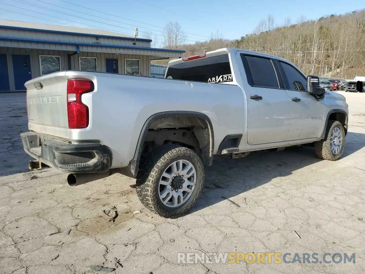3 Фотография поврежденного автомобиля 1GC4YLEY7LF164020 CHEVROLET ALL Models 2020