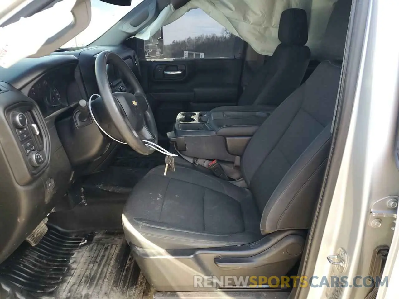 7 Фотография поврежденного автомобиля 1GC4YLEY7LF164020 CHEVROLET ALL Models 2020