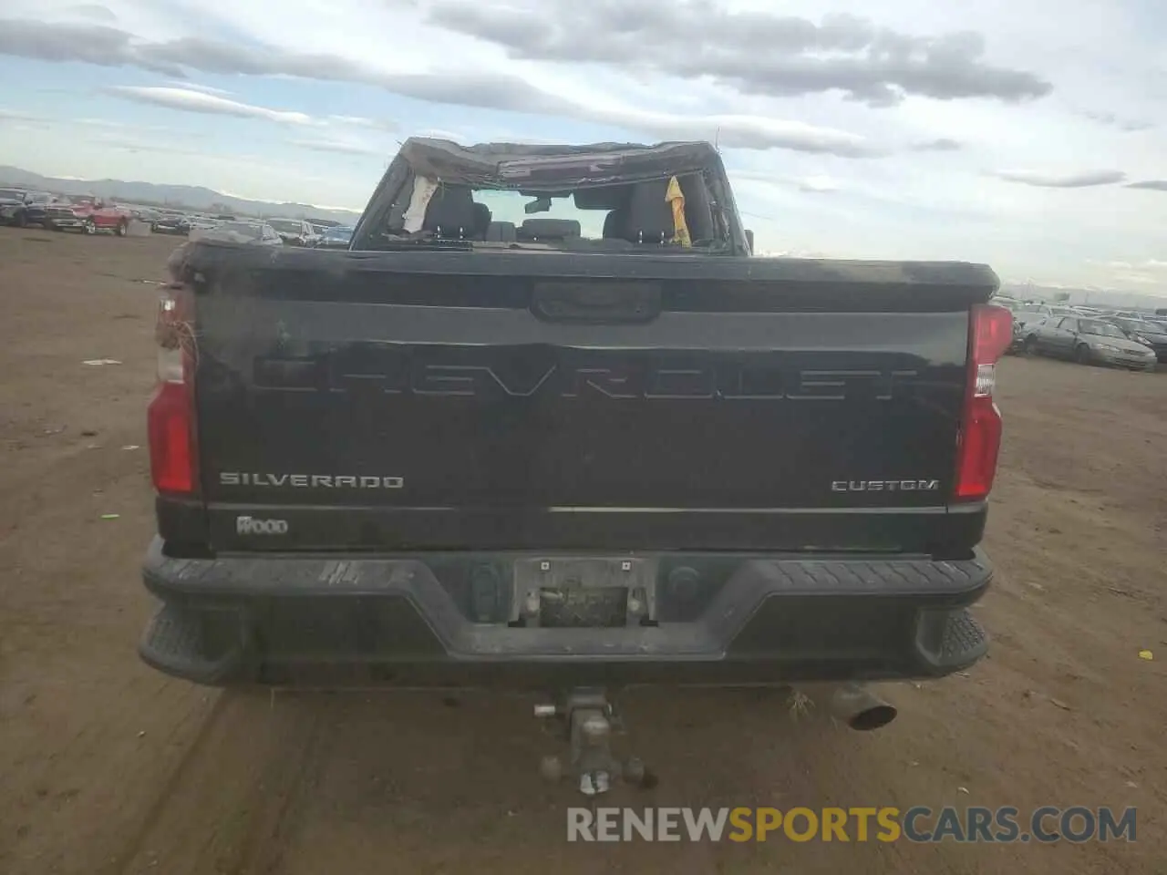 6 Photograph of a damaged car 1GC4YME71LF130149 CHEVROLET ALL Models 2020