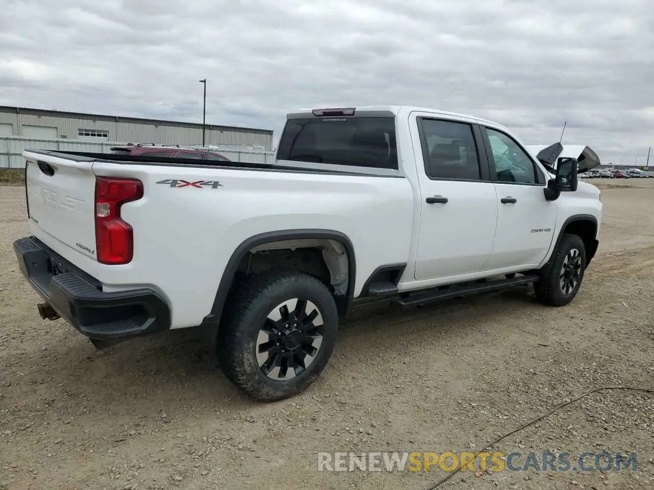 3 Фотография поврежденного автомобиля 1GC4YME77LF324703 CHEVROLET ALL Models 2020