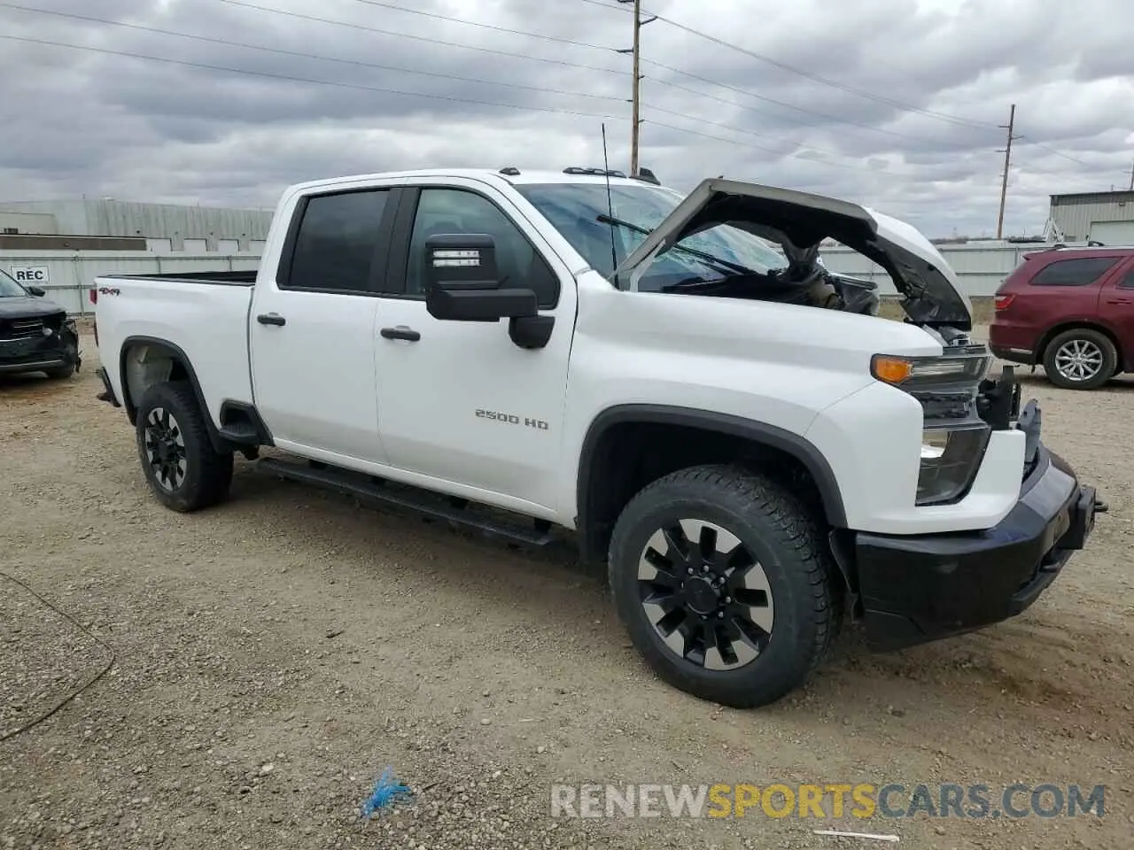 4 Фотография поврежденного автомобиля 1GC4YME77LF324703 CHEVROLET ALL Models 2020