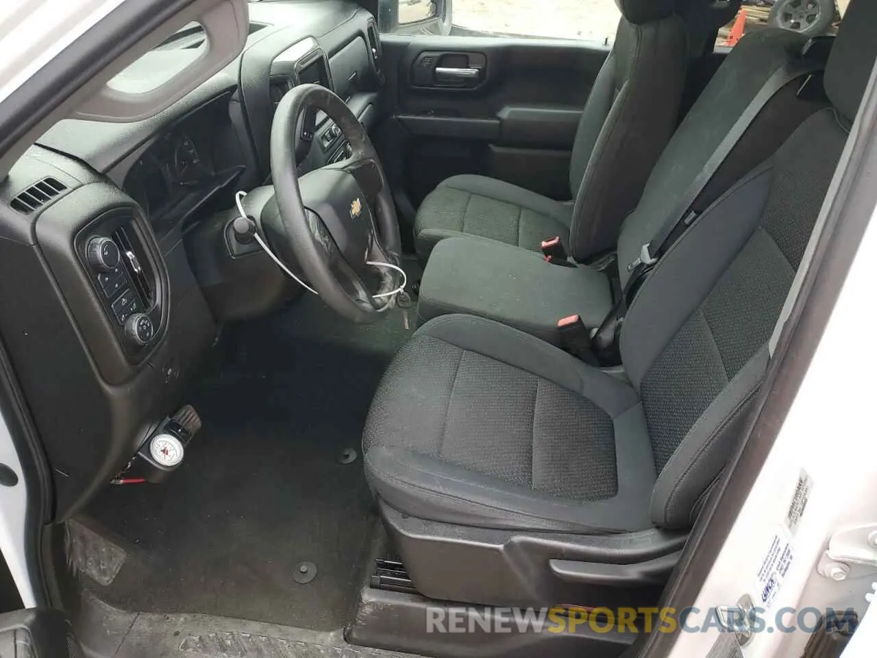7 Фотография поврежденного автомобиля 1GC4YME77LF324703 CHEVROLET ALL Models 2020