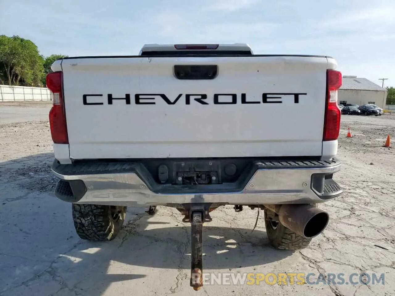 6 Photograph of a damaged car 1GC4YNE79LF348555 CHEVROLET ALL Models 2020