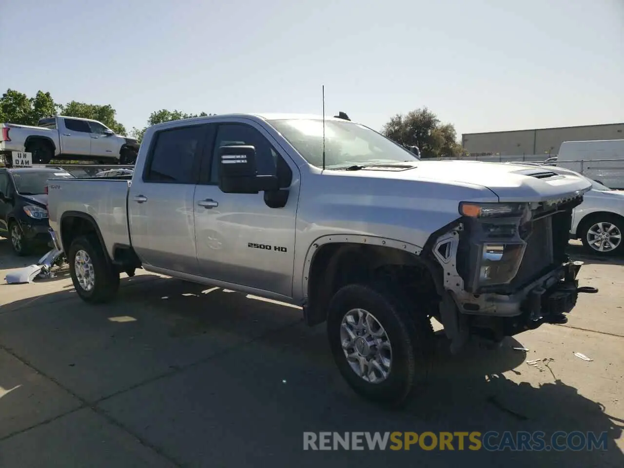 4 Фотография поврежденного автомобиля 1GC4YNE7XLF109919 CHEVROLET ALL Models 2020