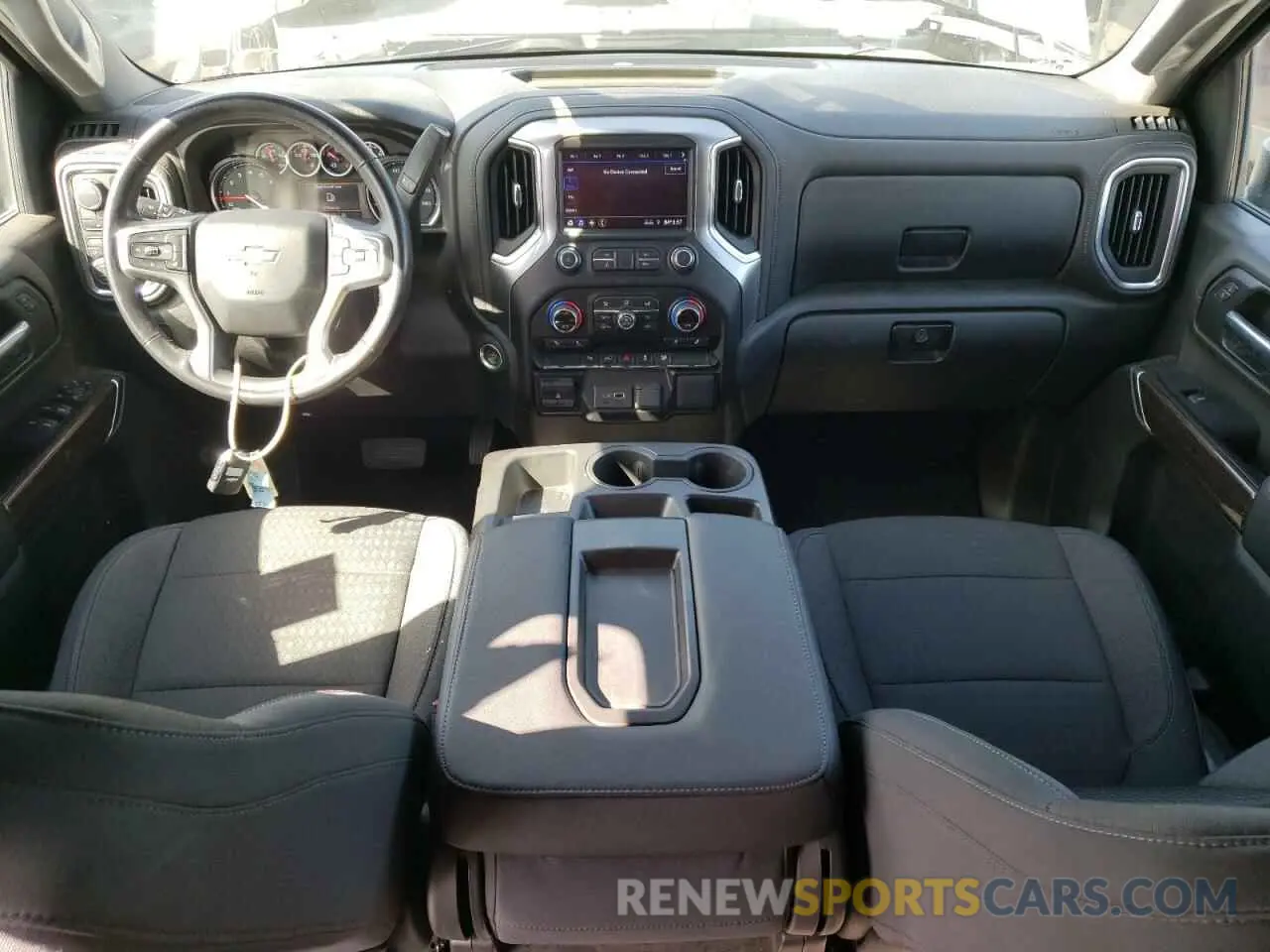 8 Фотография поврежденного автомобиля 1GC4YNE7XLF109919 CHEVROLET ALL Models 2020