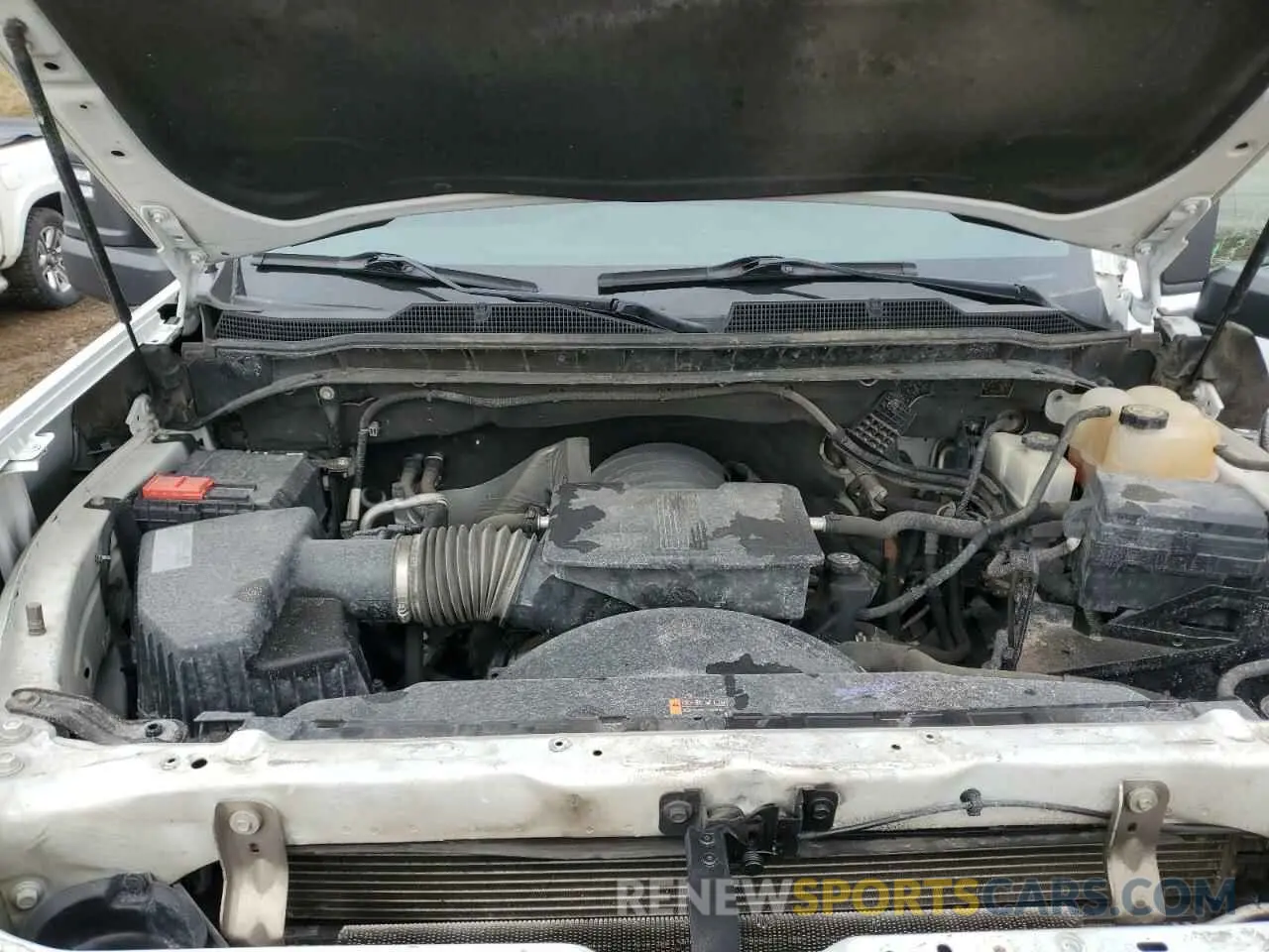 11 Photograph of a damaged car 1GC4YNE7XLF286664 CHEVROLET ALL Models 2020