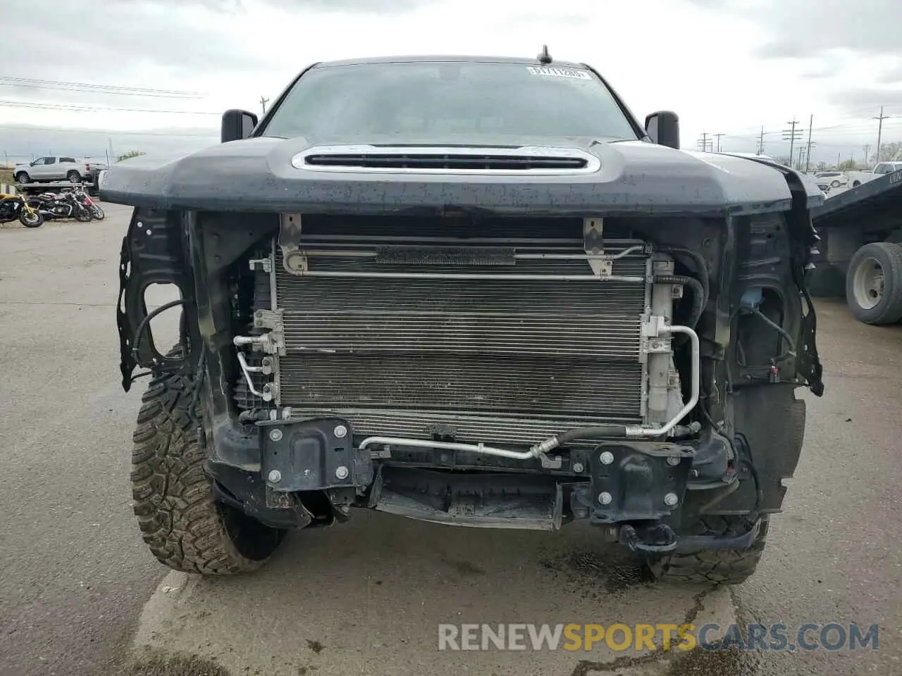 5 Photograph of a damaged car 1GC4YNEY2LF220523 CHEVROLET ALL Models 2020