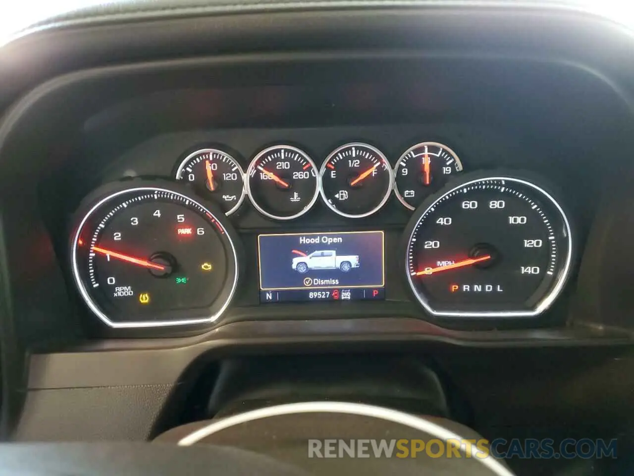 9 Фотография поврежденного автомобиля 1GC4YPE7XLF122648 CHEVROLET ALL Models 2020