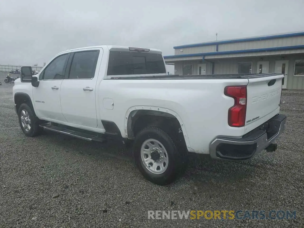 2 Фотография поврежденного автомобиля 1GC4YPEYXLF349251 CHEVROLET ALL Models 2020
