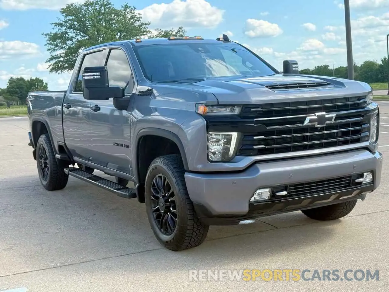 1 Фотография поврежденного автомобиля 1GC4YRE71LF146817 CHEVROLET ALL Models 2020