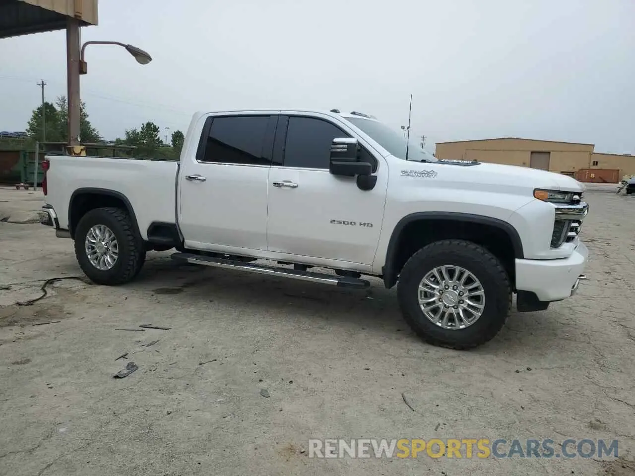 4 Photograph of a damaged car 1GC4YREY1LF171368 CHEVROLET ALL Models 2020