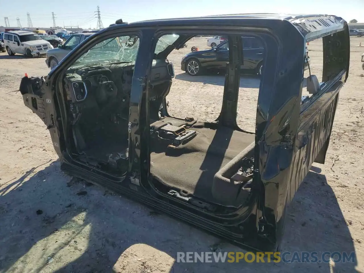 2 Фотография поврежденного автомобиля 1GC4YUEY1LF274888 CHEVROLET ALL Models 2020