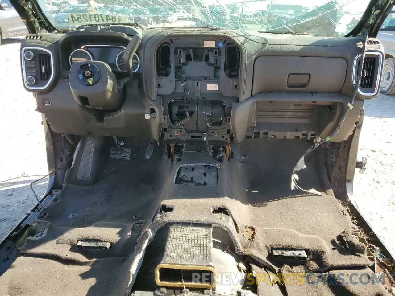 8 Фотография поврежденного автомобиля 1GC4YUEY1LF274888 CHEVROLET ALL Models 2020