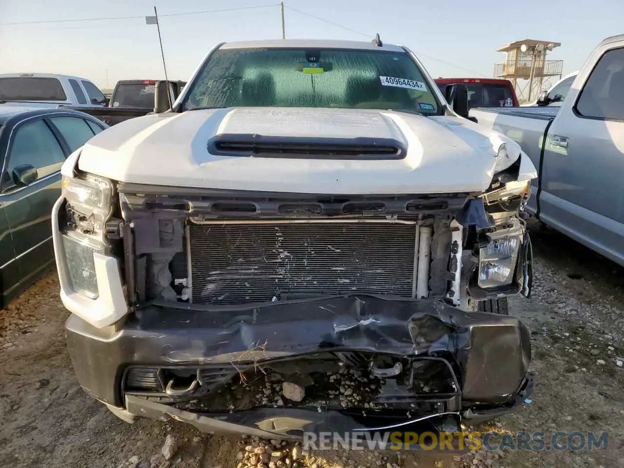 5 Фотография поврежденного автомобиля 1GC5WLE75LF254560 CHEVROLET ALL Models 2020