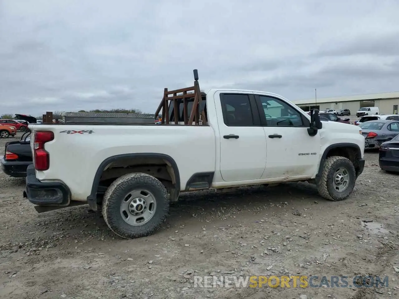 3 Photograph of a damaged car 1GC5YLE73LF218506 CHEVROLET ALL Models 2020