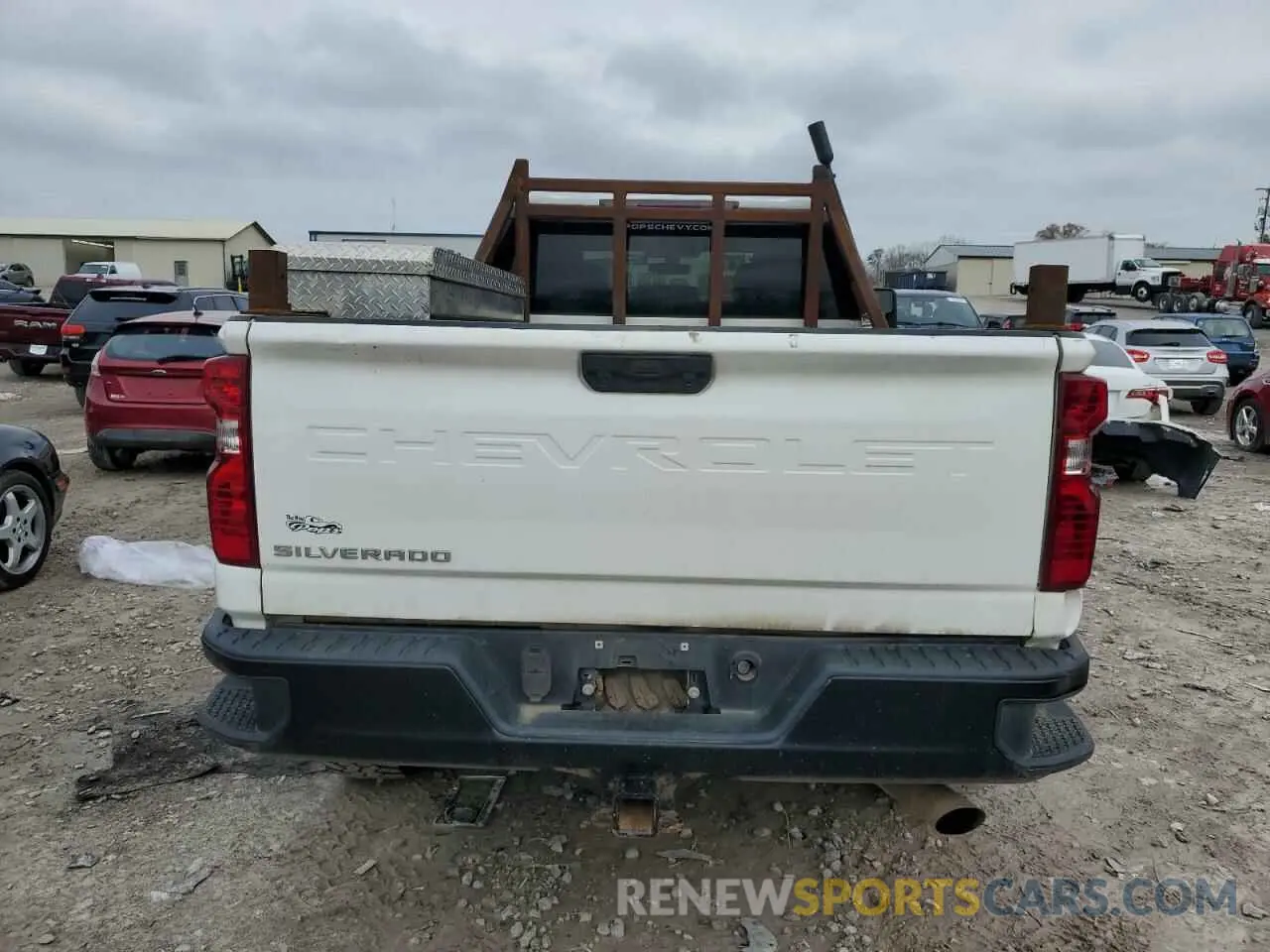 6 Photograph of a damaged car 1GC5YLE73LF218506 CHEVROLET ALL Models 2020