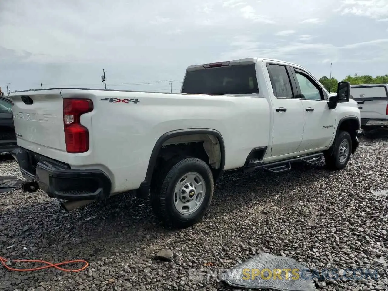 3 Photograph of a damaged car 1GC5YLE73LF296980 CHEVROLET ALL Models 2020