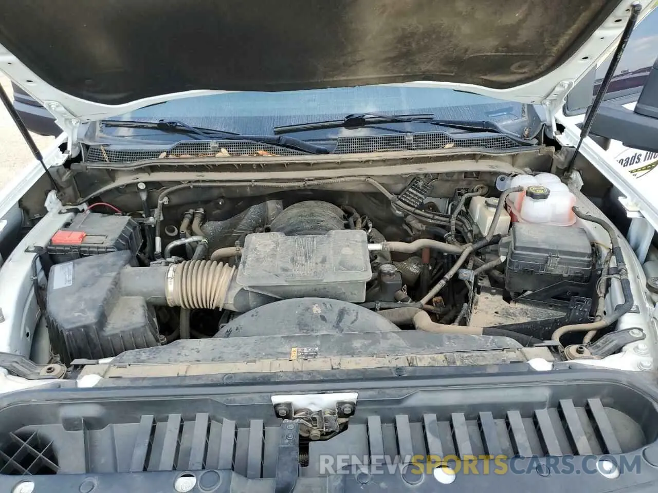 11 Photograph of a damaged car 1GC5YLE73LF325040 CHEVROLET ALL Models 2020