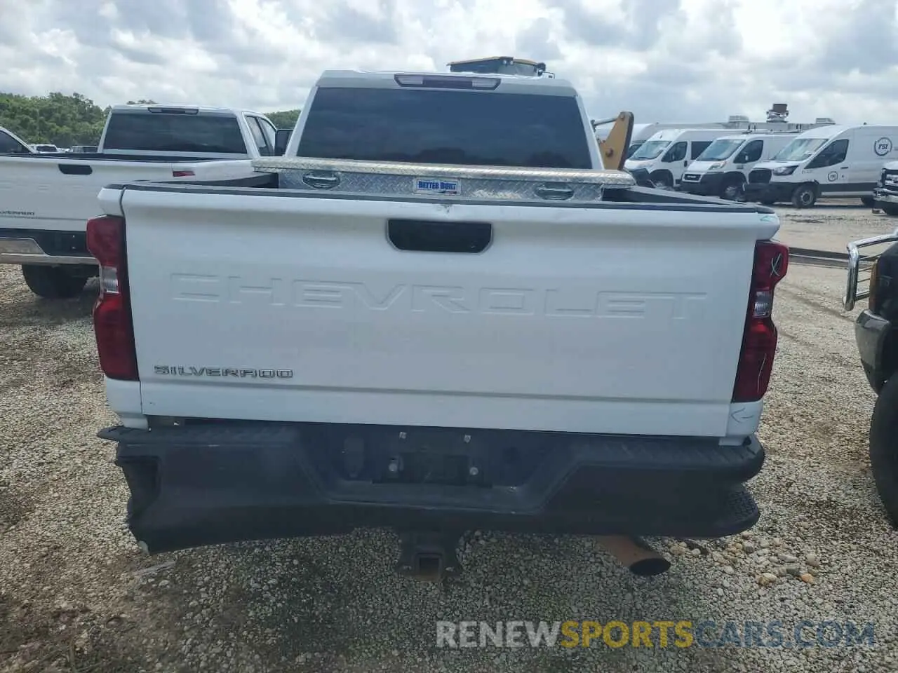 6 Photograph of a damaged car 1GC5YLE73LF325040 CHEVROLET ALL Models 2020