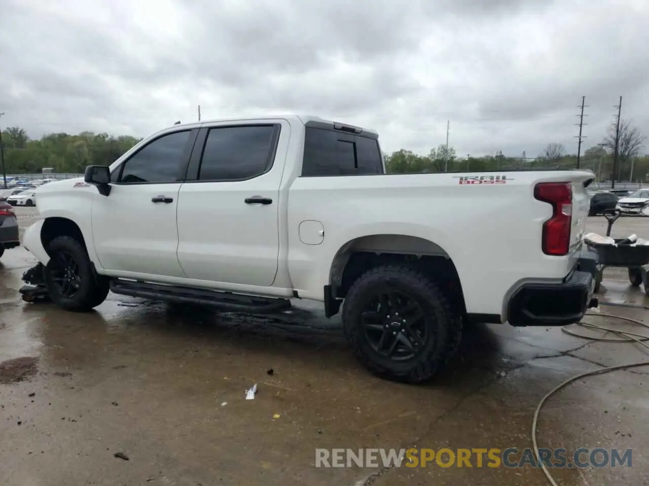 2 Фотография поврежденного автомобиля 1GCPYFEL4LZ289929 CHEVROLET ALL Models 2020