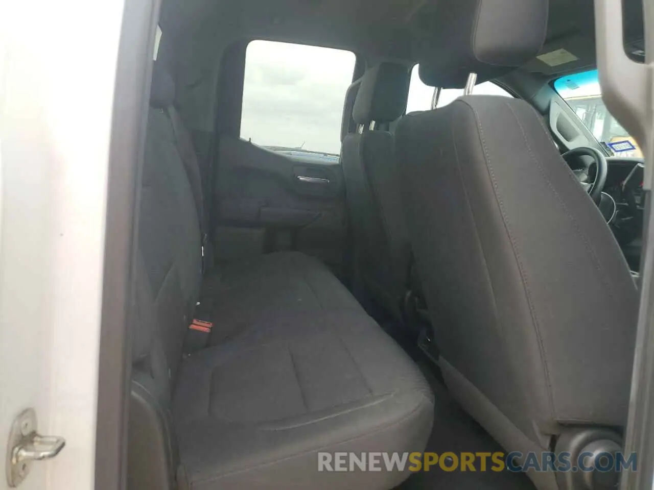 10 Фотография поврежденного автомобиля 1GCRWBEH4LZ215722 CHEVROLET ALL Models 2020