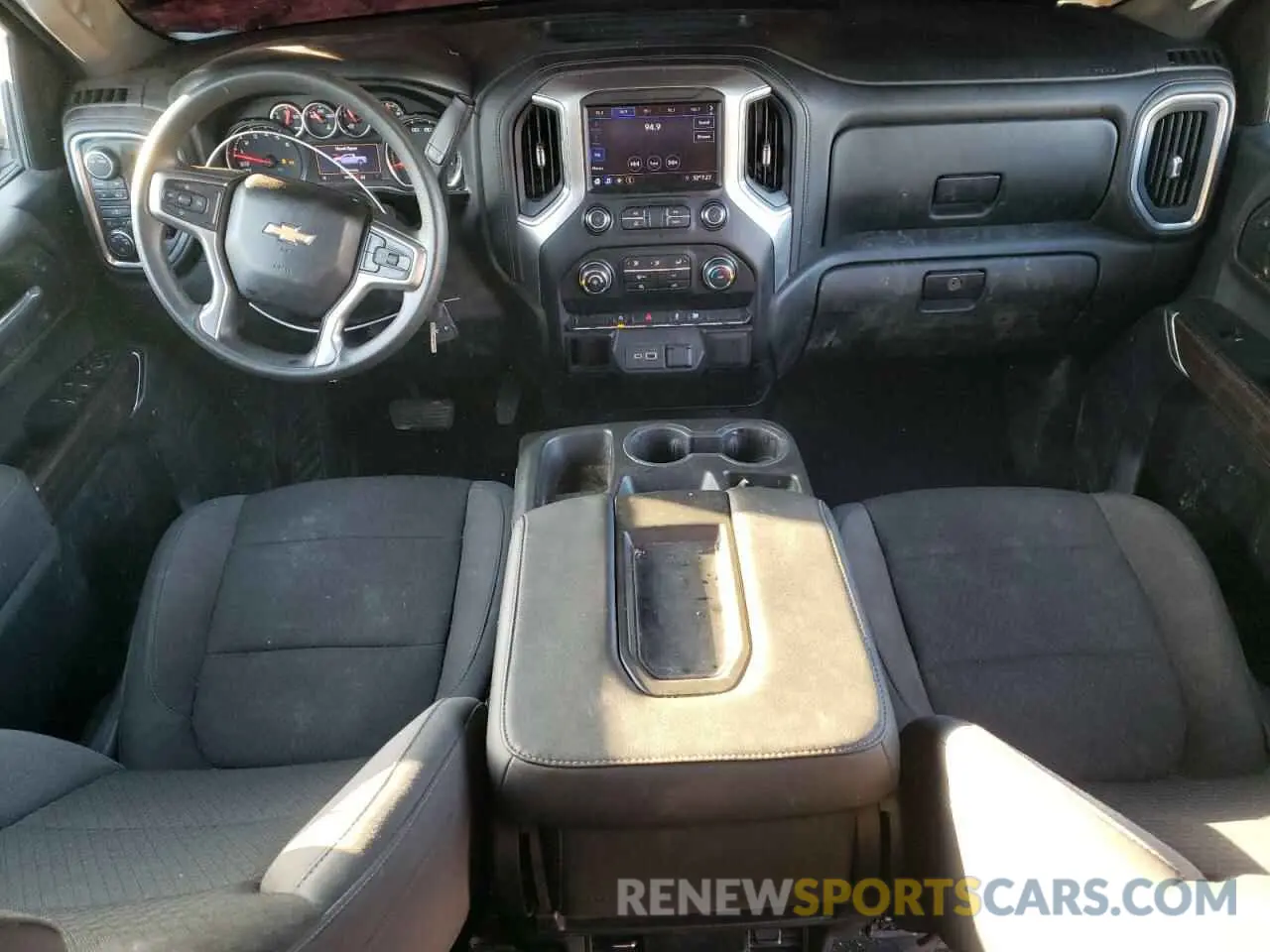 8 Фотография поврежденного автомобиля 1GCRYDED3LZ135203 CHEVROLET ALL Models 2020
