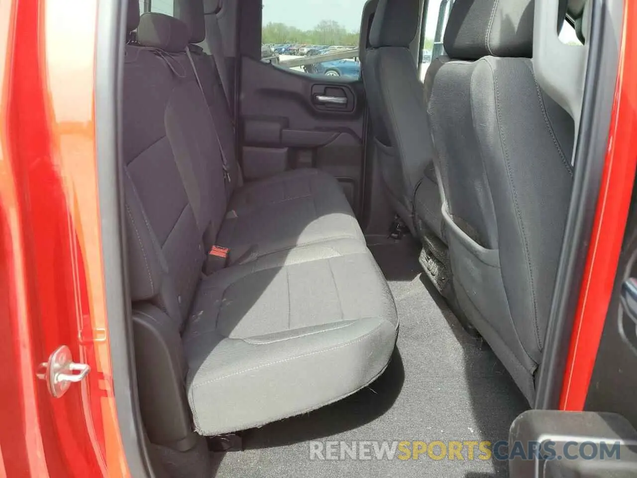10 Фотография поврежденного автомобиля 1GCRYDED3LZ263375 CHEVROLET ALL Models 2020