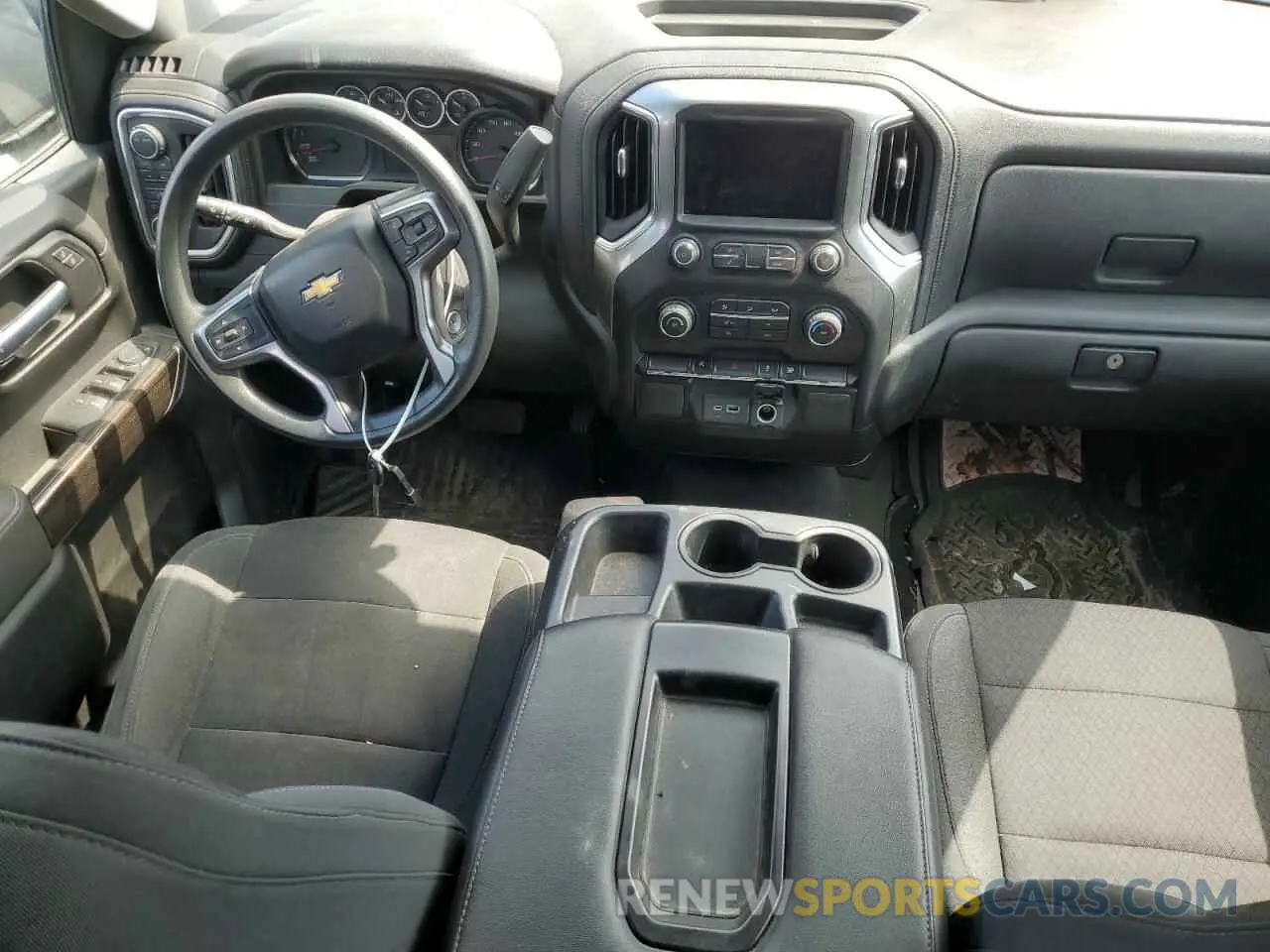 8 Photograph of a damaged car 1GCRYDED6LZ174383 CHEVROLET ALL Models 2020
