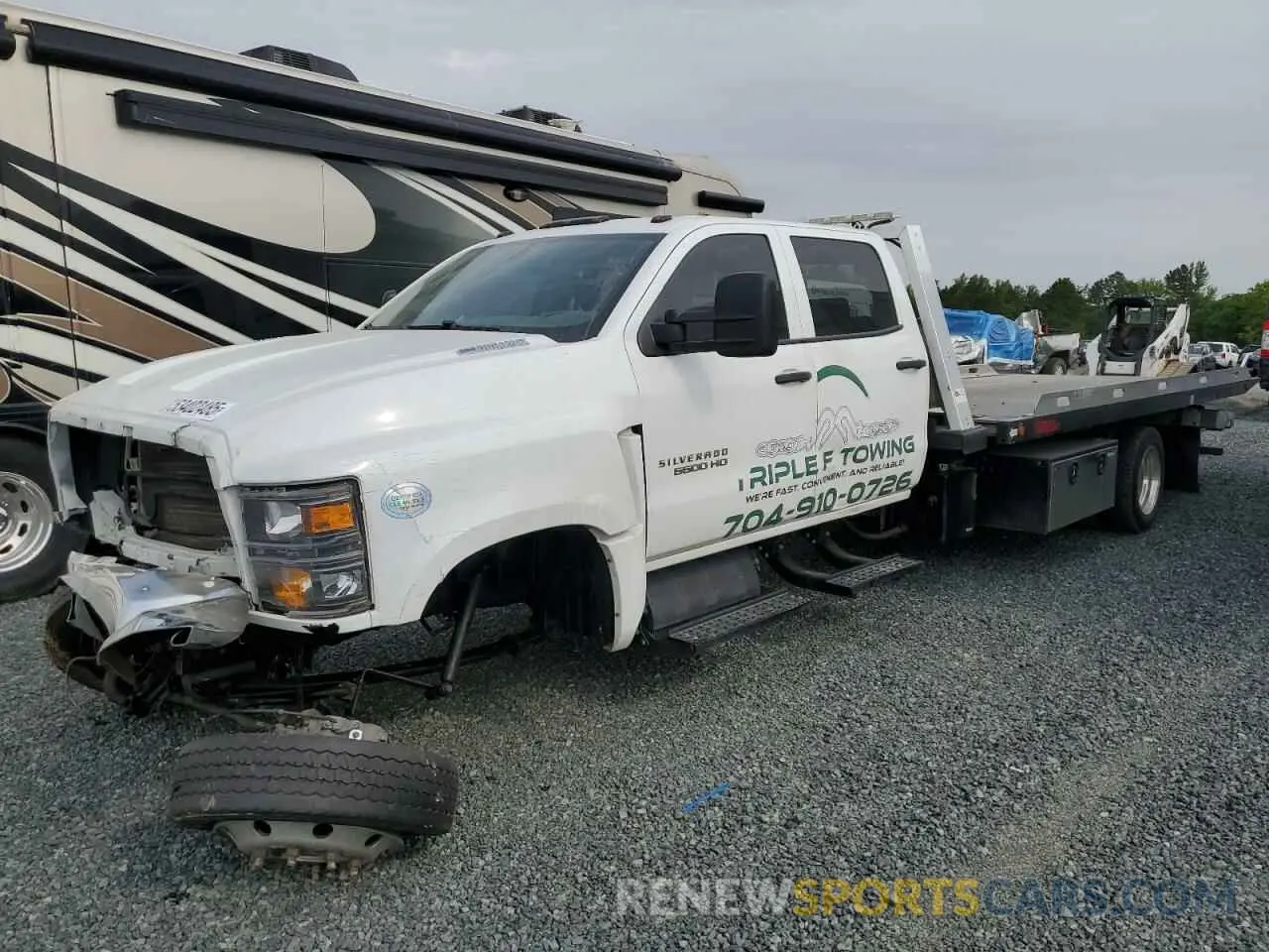 2 Photograph of a damaged car 1HTKHPVKXLH286176 CHEVROLET ALL Models 2020