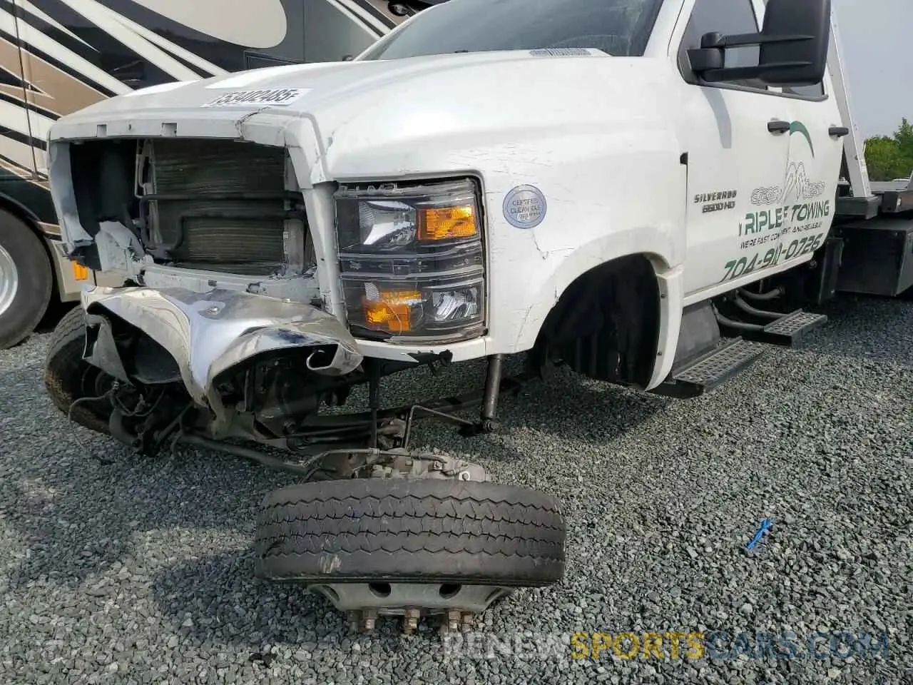 9 Photograph of a damaged car 1HTKHPVKXLH286176 CHEVROLET ALL Models 2020