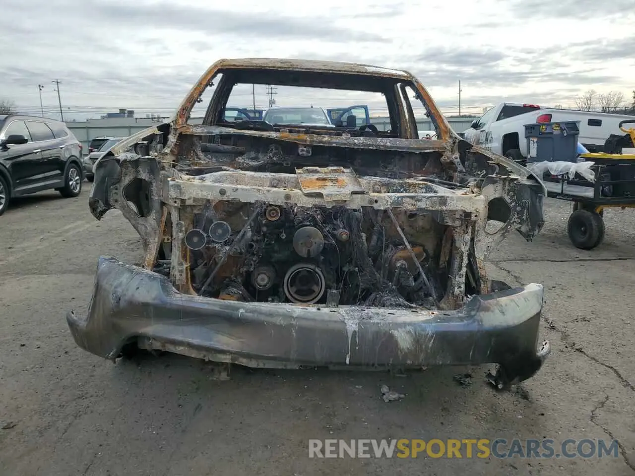 5 Photograph of a damaged car 3GCNWAEF8LG283366 CHEVROLET ALL Models 2020