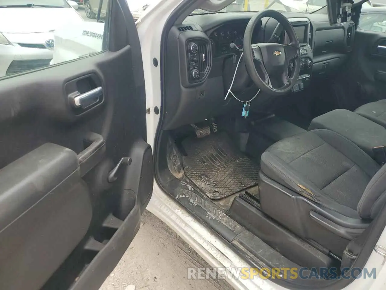 8 Фотография поврежденного автомобиля 3GCNYAEH5LG227929 CHEVROLET ALL Models 2020