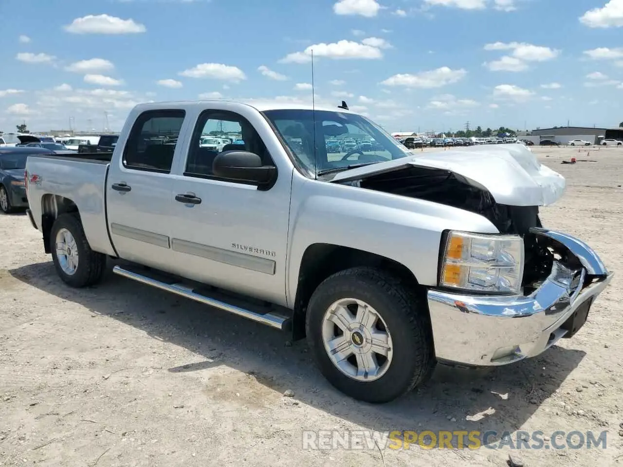 4 Фотография поврежденного автомобиля 3GCPKSE71CG261275 CHEVROLET ALL Models 2020