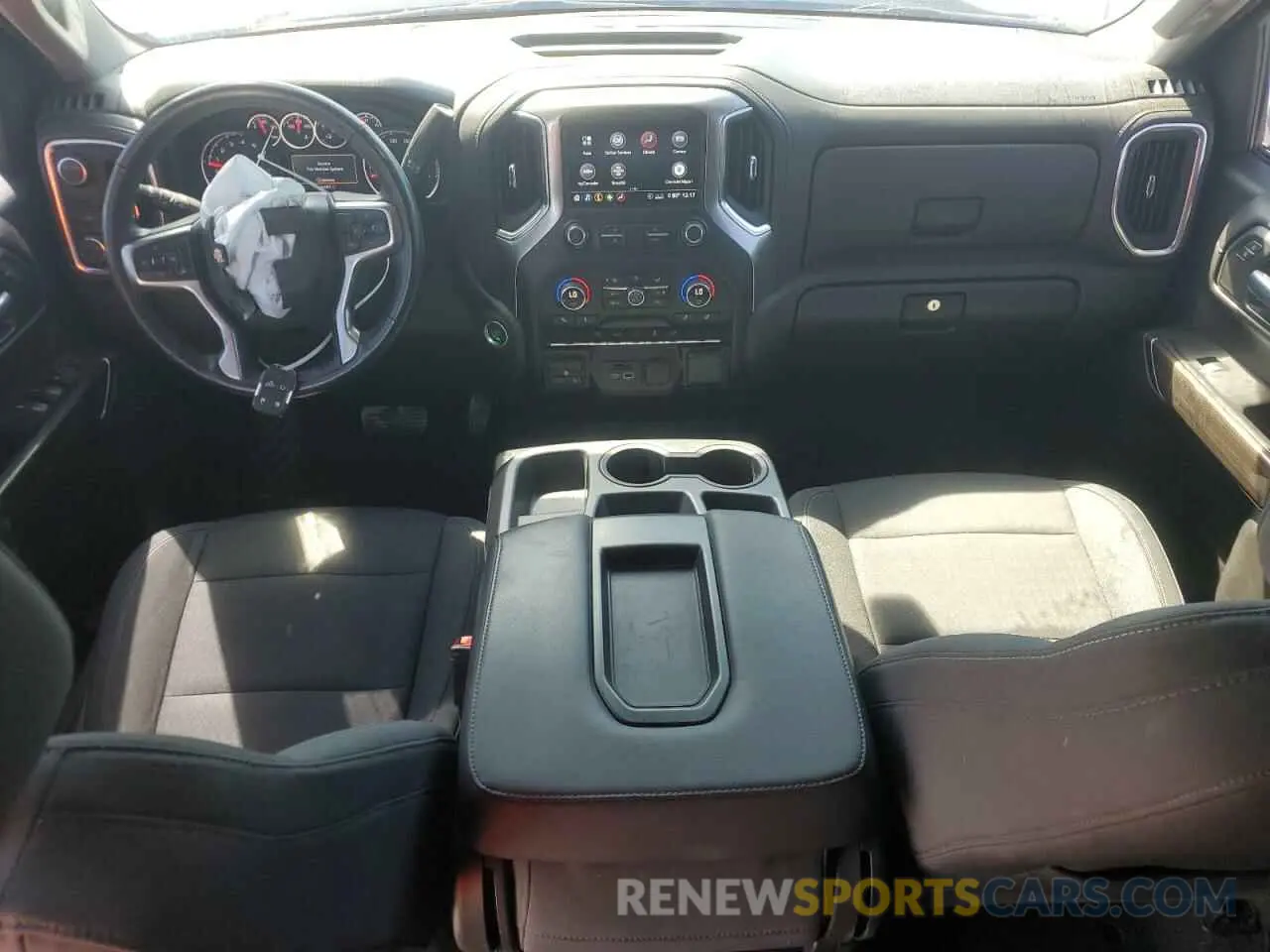 8 Фотография поврежденного автомобиля 3GCPWCED4LG212782 CHEVROLET ALL Models 2020