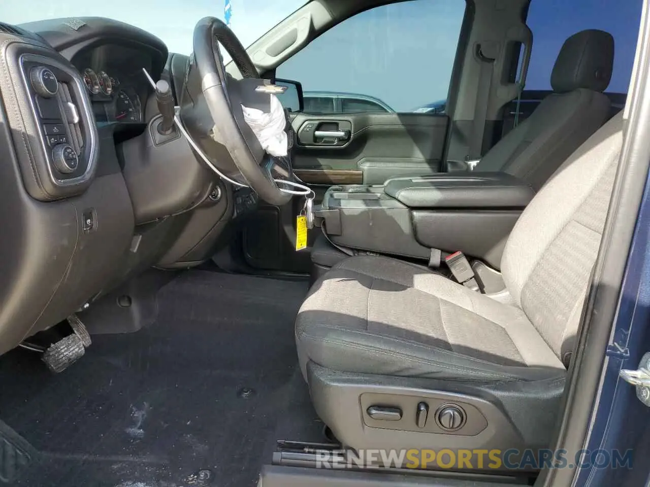 7 Photograph of a damaged car 3GCPWCEDXLG333803 CHEVROLET ALL Models 2020