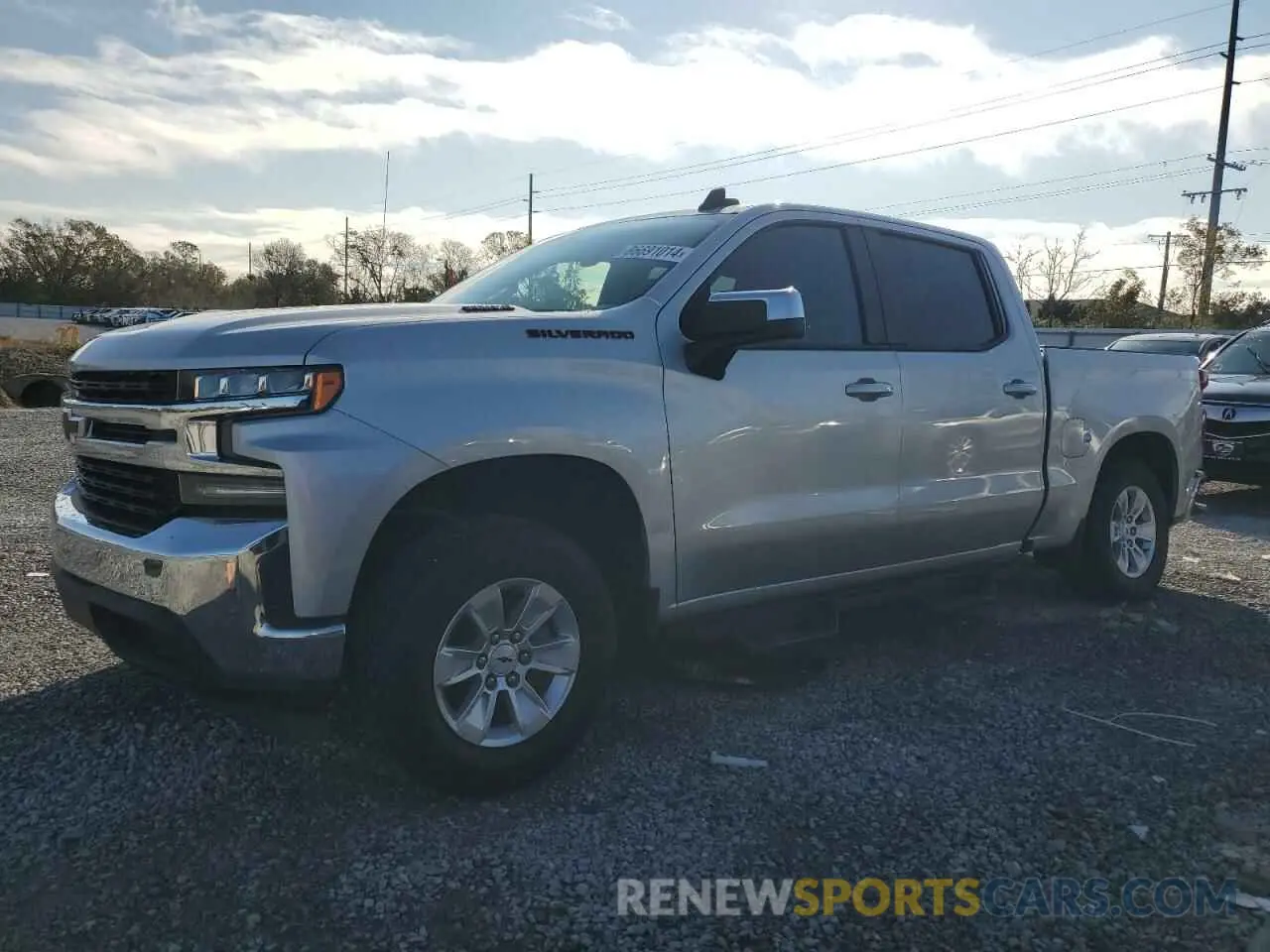 1 Photograph of a damaged car 3GCPWCETXLG421791 CHEVROLET ALL Models 2020