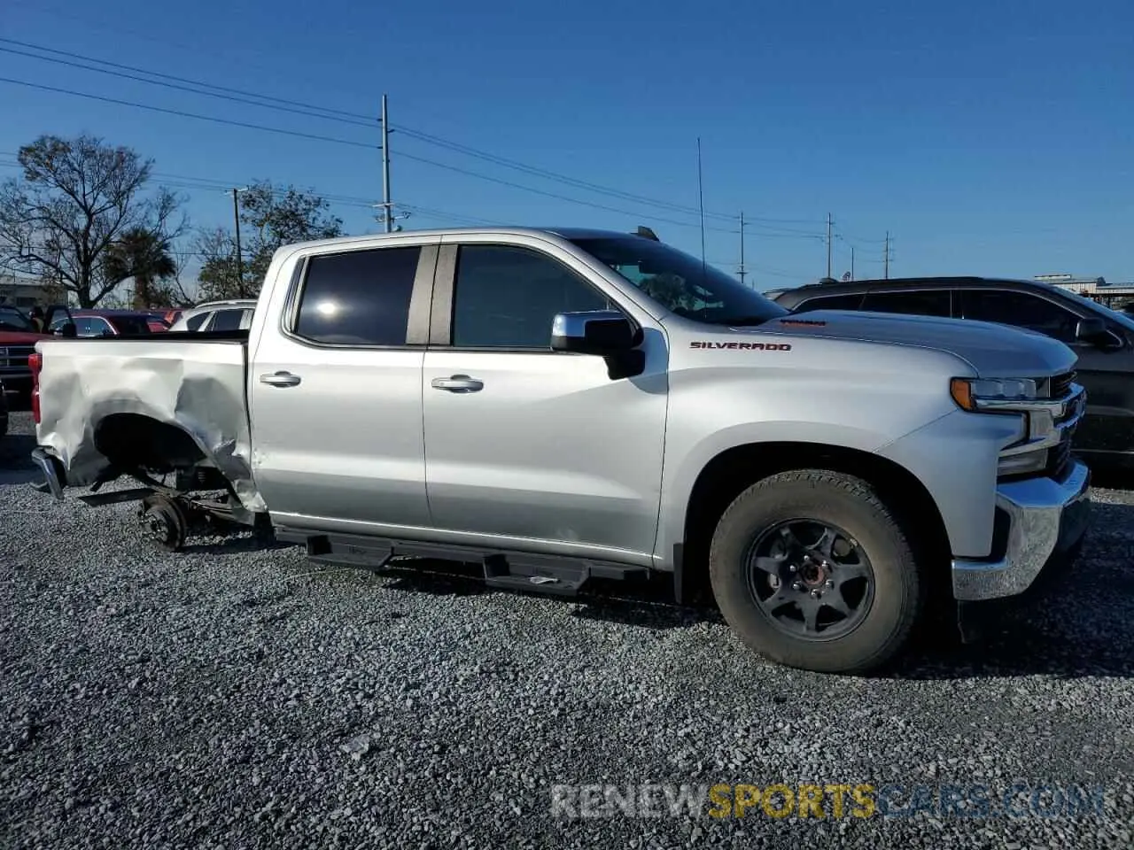 4 Photograph of a damaged car 3GCPWCETXLG421791 CHEVROLET ALL Models 2020
