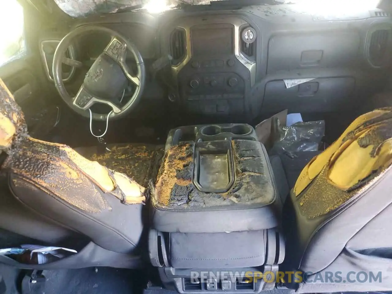 8 Photograph of a damaged car 3GCPWDED1LG224409 CHEVROLET ALL Models 2020
