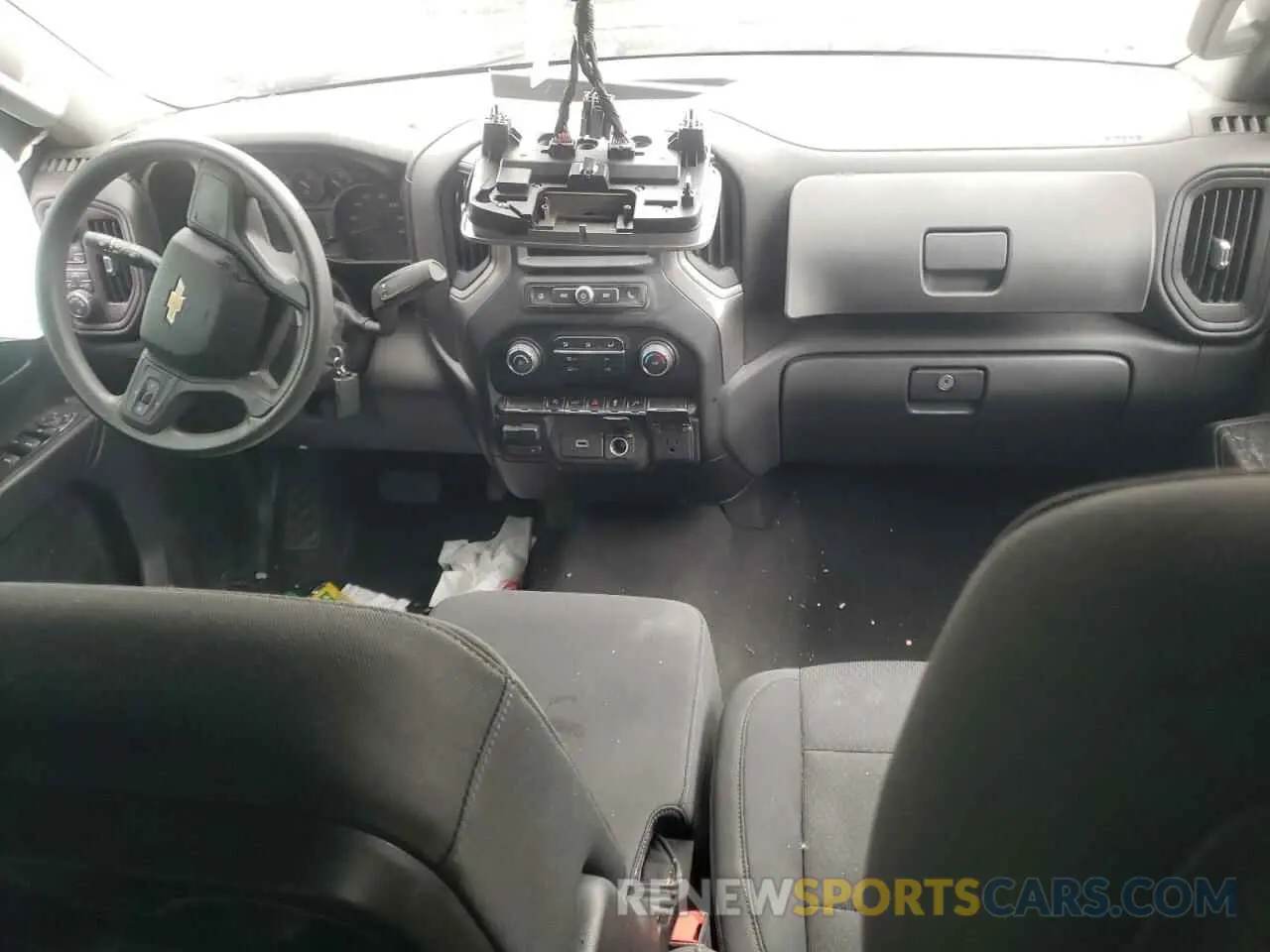 8 Photograph of a damaged car 3GCPYBEK0LG373018 CHEVROLET ALL Models 2020