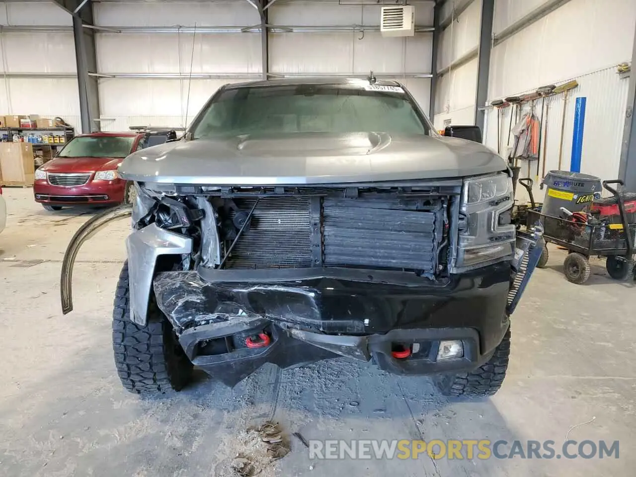 5 Photograph of a damaged car 3GCPYFEL2LG422428 CHEVROLET ALL Models 2020