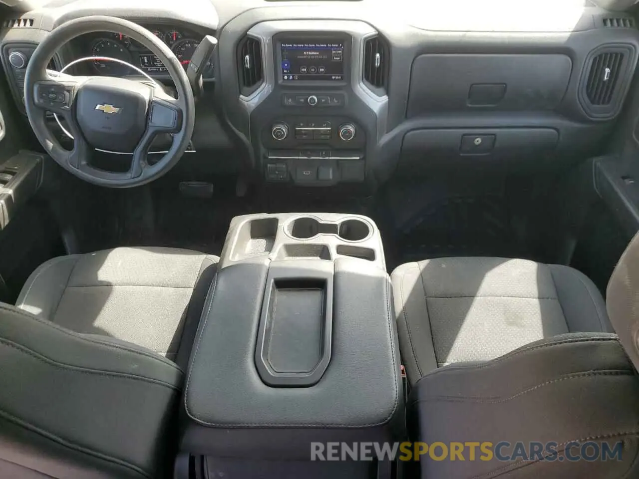 8 Фотография поврежденного автомобиля 3GCUYAEF0LG218078 CHEVROLET ALL Models 2020