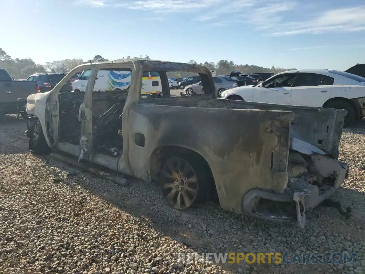 2 Photograph of a damaged car 3GCUYBEF9LG234592 CHEVROLET ALL Models 2020
