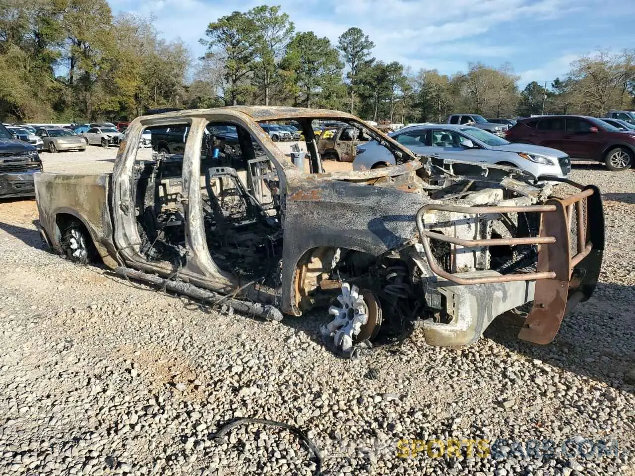 4 Photograph of a damaged car 3GCUYBEF9LG234592 CHEVROLET ALL Models 2020