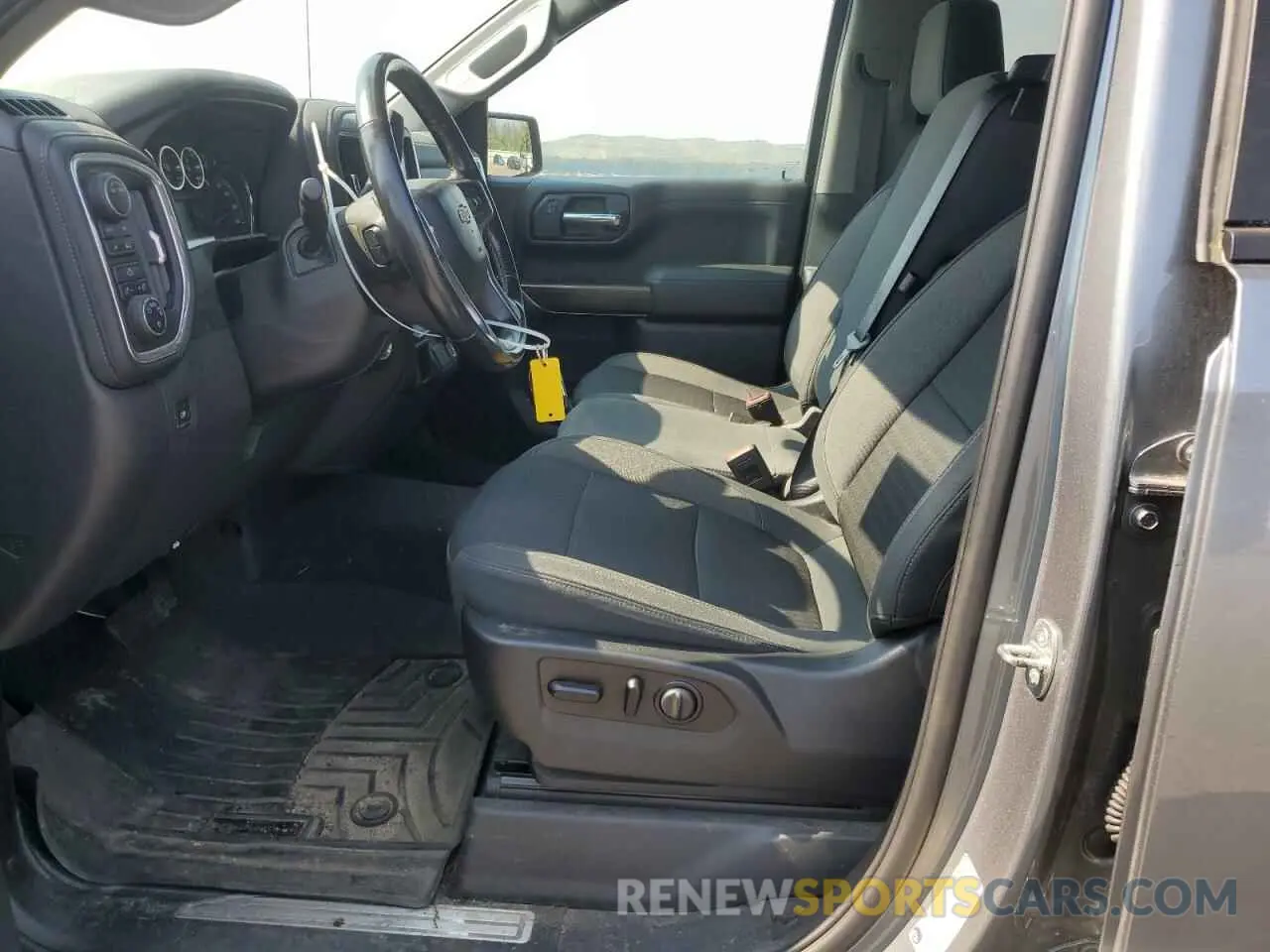 7 Photograph of a damaged car 3GCUYDED0LG120619 CHEVROLET ALL Models 2020