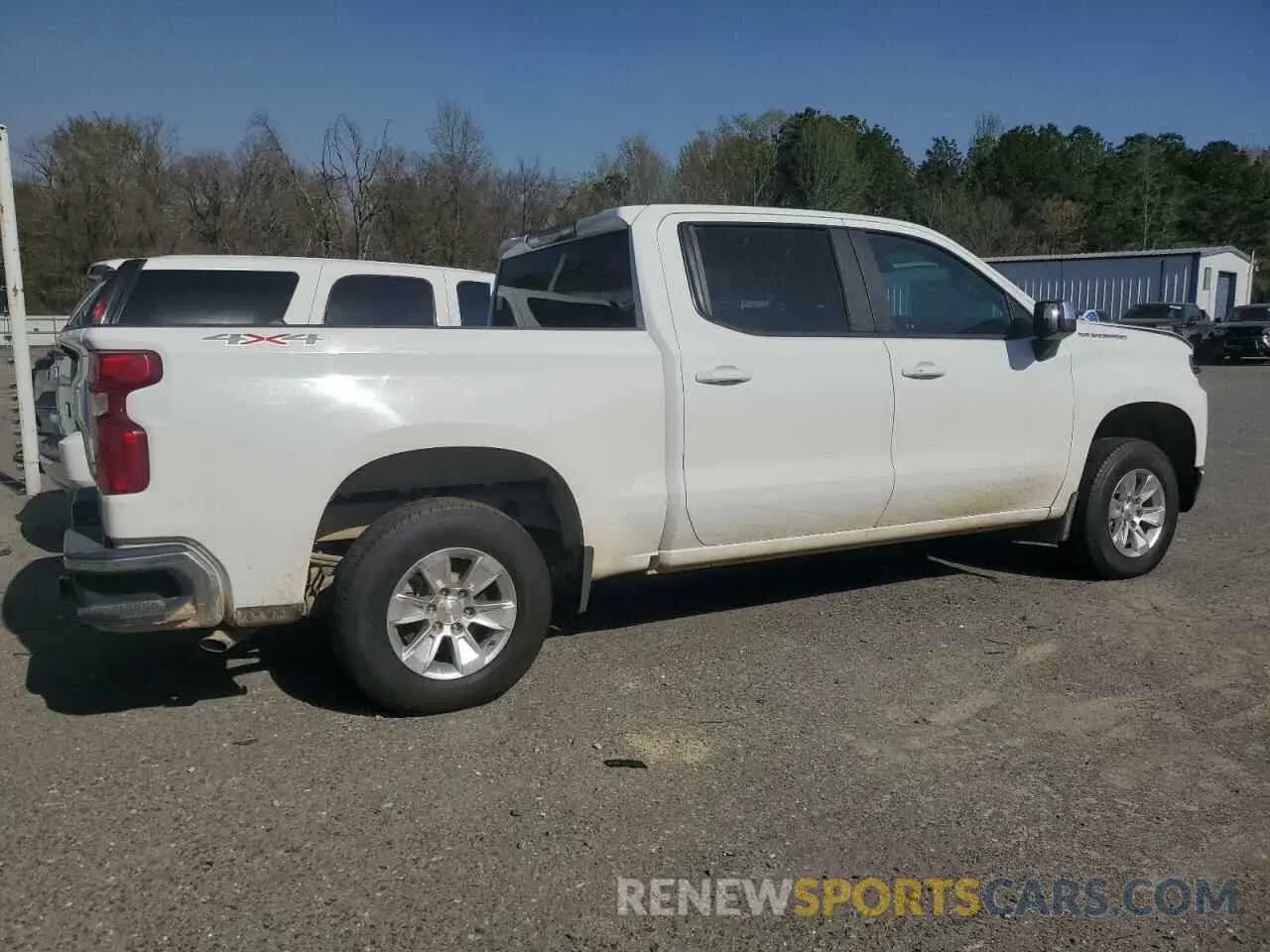 3 Photograph of a damaged car 3GCUYDED9LG314646 CHEVROLET ALL Models 2020