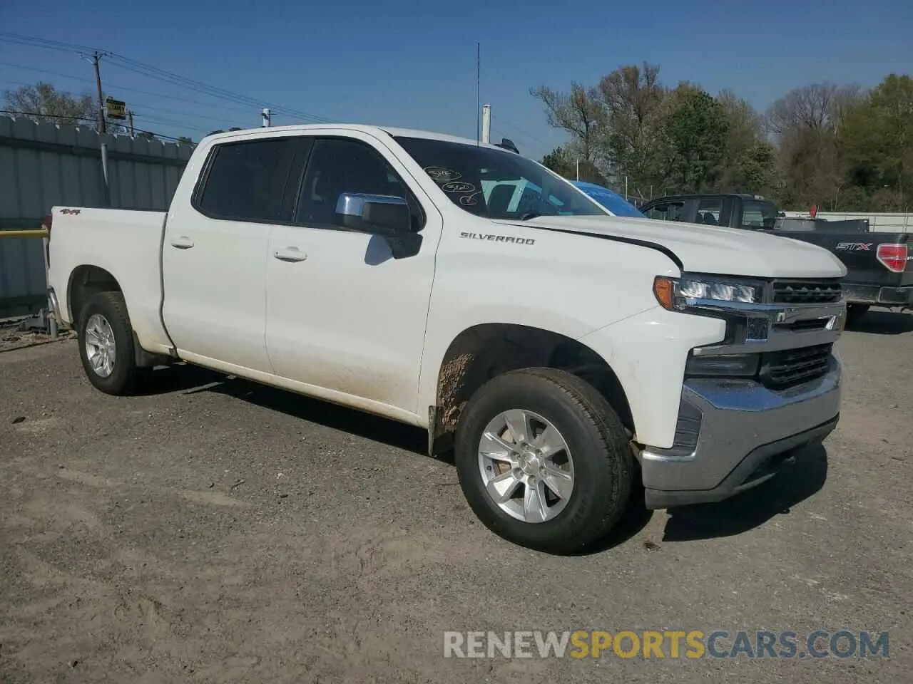 4 Photograph of a damaged car 3GCUYDED9LG314646 CHEVROLET ALL Models 2020