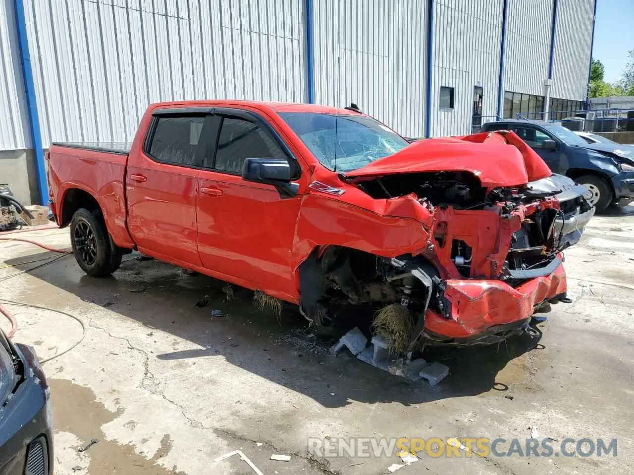 4 Photograph of a damaged car 3GCUYEED5LG427063 CHEVROLET ALL Models 2020