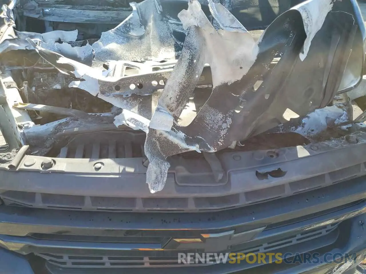 12 Photograph of a damaged car 3GCUYEET9LG380420 CHEVROLET ALL Models 2020